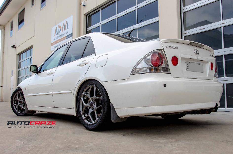 LEXUS-IS300-DOMINATE-GUNMETAL