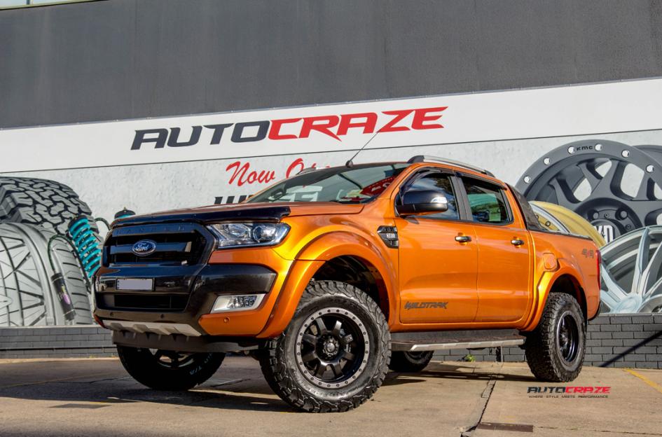 FORD-RANGER-TROPHY-MATTE-BLACK-WITH-ANTHRACITE-RING
