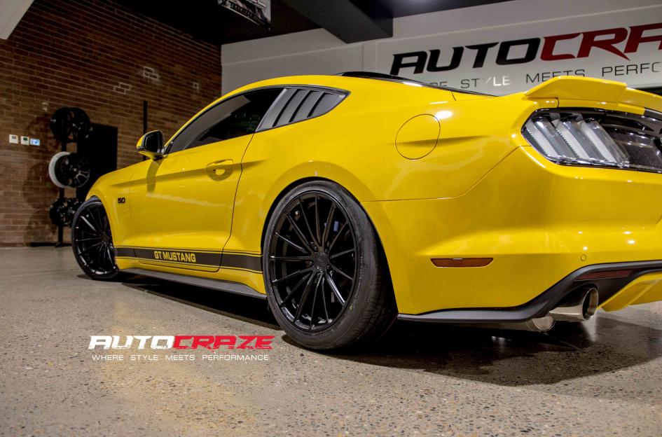 FORD MUSTANG SF09 SATIN BLACK