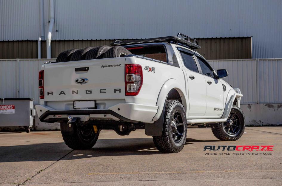 FORD RANGER COUPLER BLACK MACHINED WITH DARK TINT 9