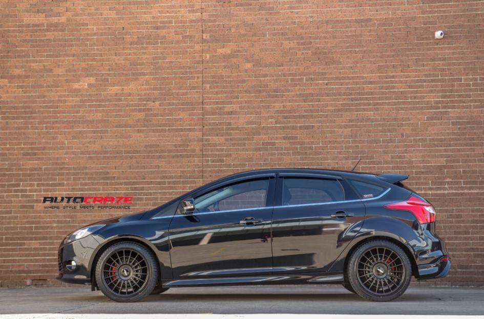 FORD FOCUS  5 STUD  LAS R MATTE BLACK