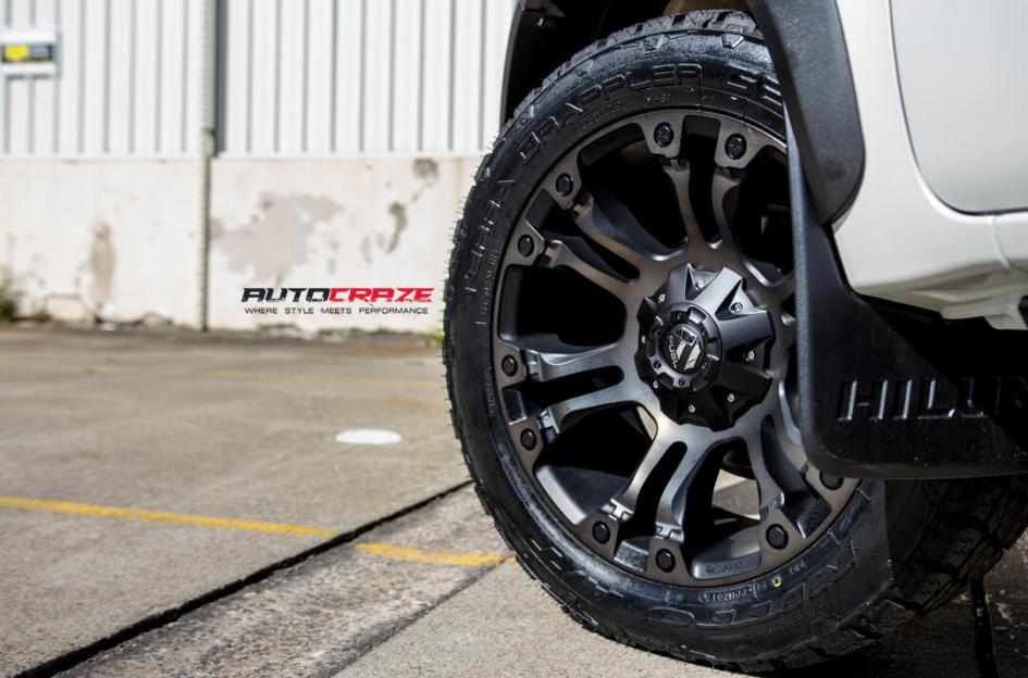 TOYOTA HILUX N80 4WD VAPOR BLACK MACHINED WITH DARK TINT