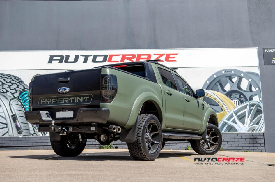 FORD RANGER COUPLER BLACK MACHINED WITH DARK TINT