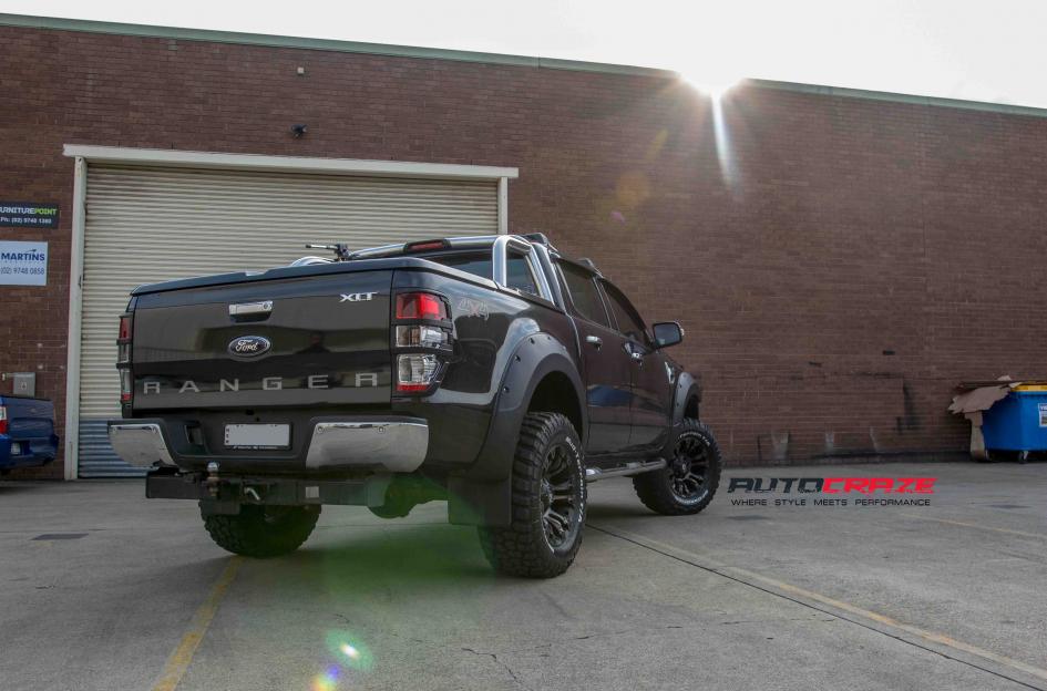 FORD-RANGER-VAPOR-BLACK-MACHINED-WITH-DARK-TINT