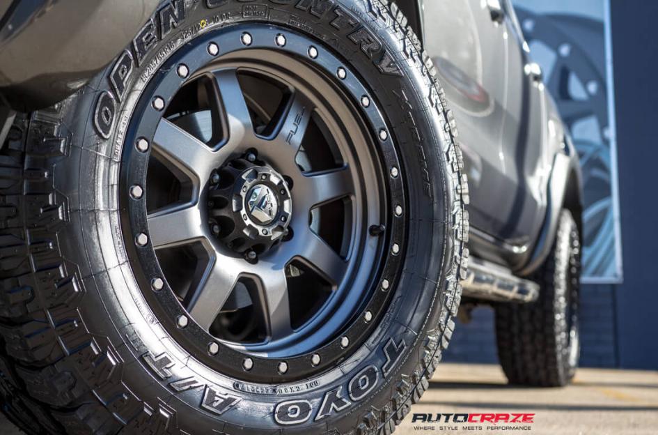 FORD-RANGER-TROPHY-MATTE-ANTHRACITE-WITH-BLACK-RING