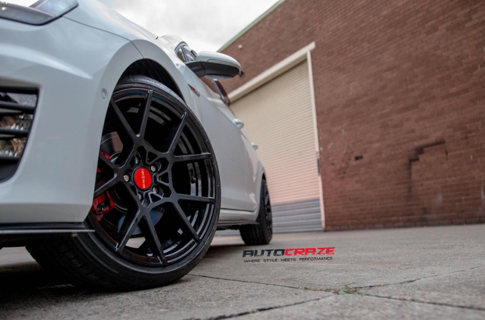 VOLKSWAGEN GOLF KPS MATTE BLACK 7