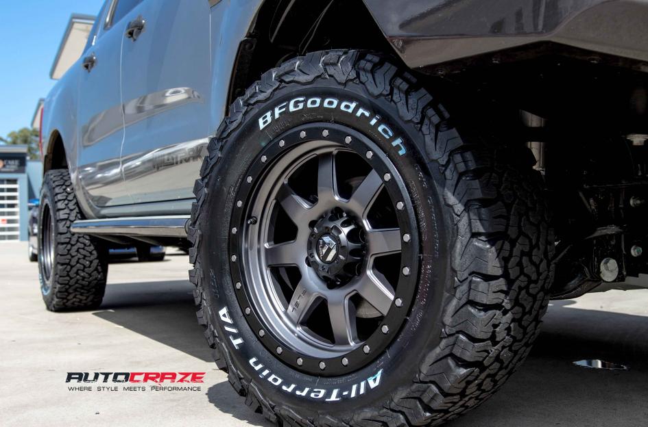 FORD-RANGER-TROPHY-MATTE-ANTHRACITE-WITH-BLACK-RING