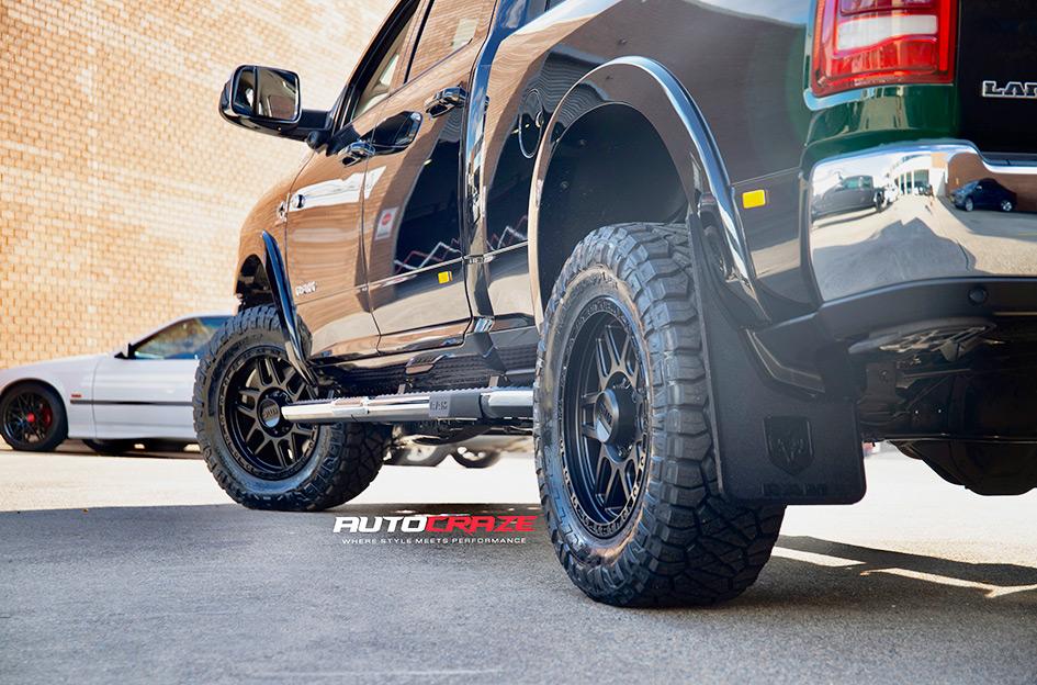 DODGE RAM MESA SATIN BLACK W GLOSS BLACK LIP