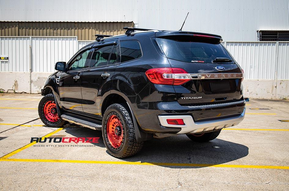 FORD-EVEREST-ZEPHYR-CANDY-RED-WITH-MATTE-BLACK-RING