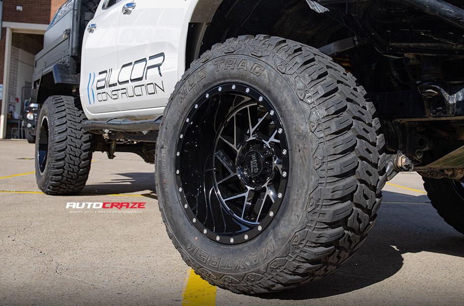FORD RANGER MO985 GLOSS BLACK MACHINED