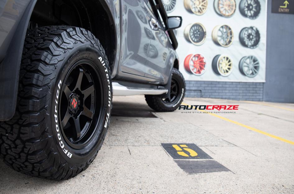 MAZDA BT 50 PROSECUTOR MATTE BLACK
