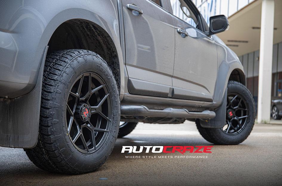 HOLDEN COLORADO SABBATH MATTE BLACK