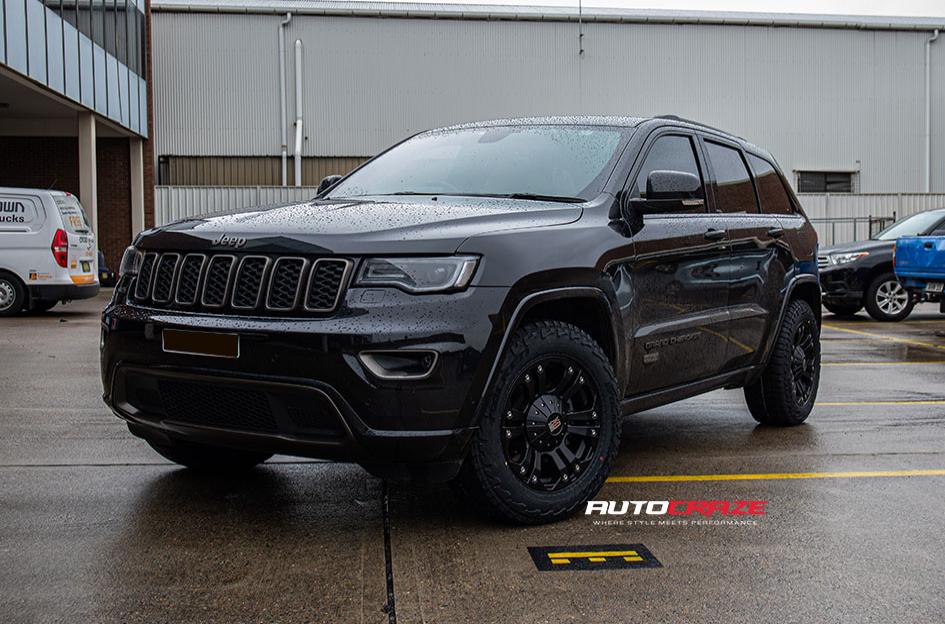 JEEP-GRAND-CHEROKEE-MONSTER-XD-MATTE-BLACK