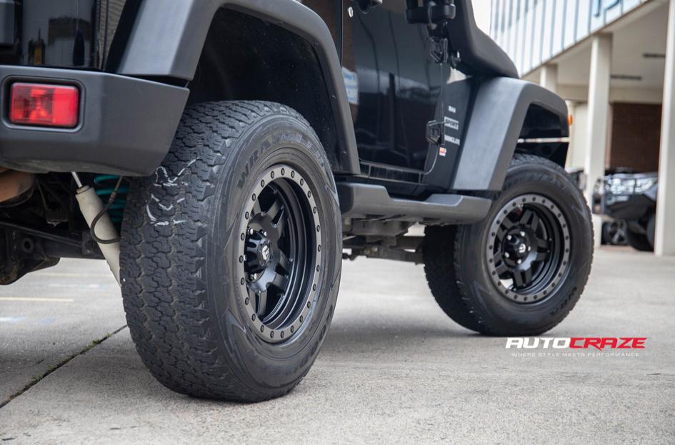 JEEP WRANGLER ANZA MATTE BLACK WITH ANTHRACITE RING