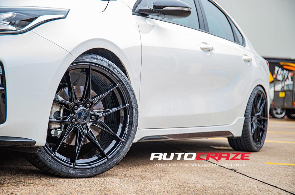 KIA-CERATO-TOXIN-GLOSS-BLACK