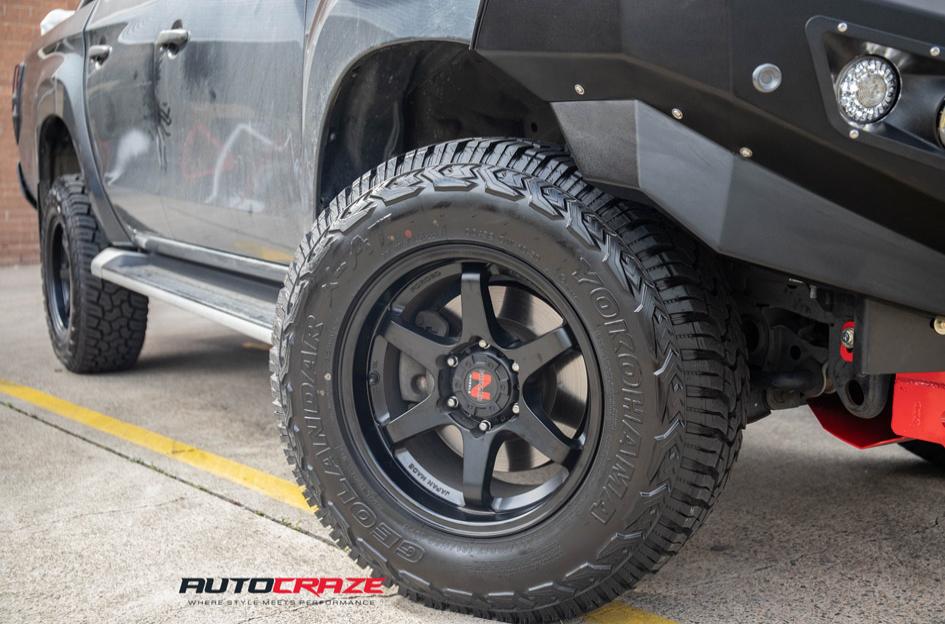 MITSUBISHI TRITON PROSECUTOR MATTE BLACK