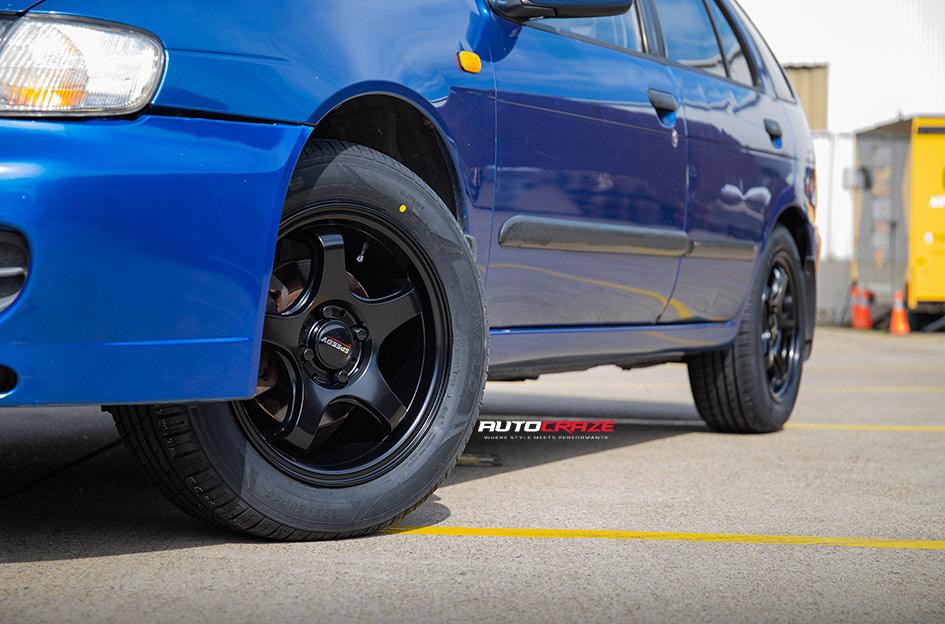 NISSAN PULSAR  5 STUD  VILLAIN SATIN BLACK