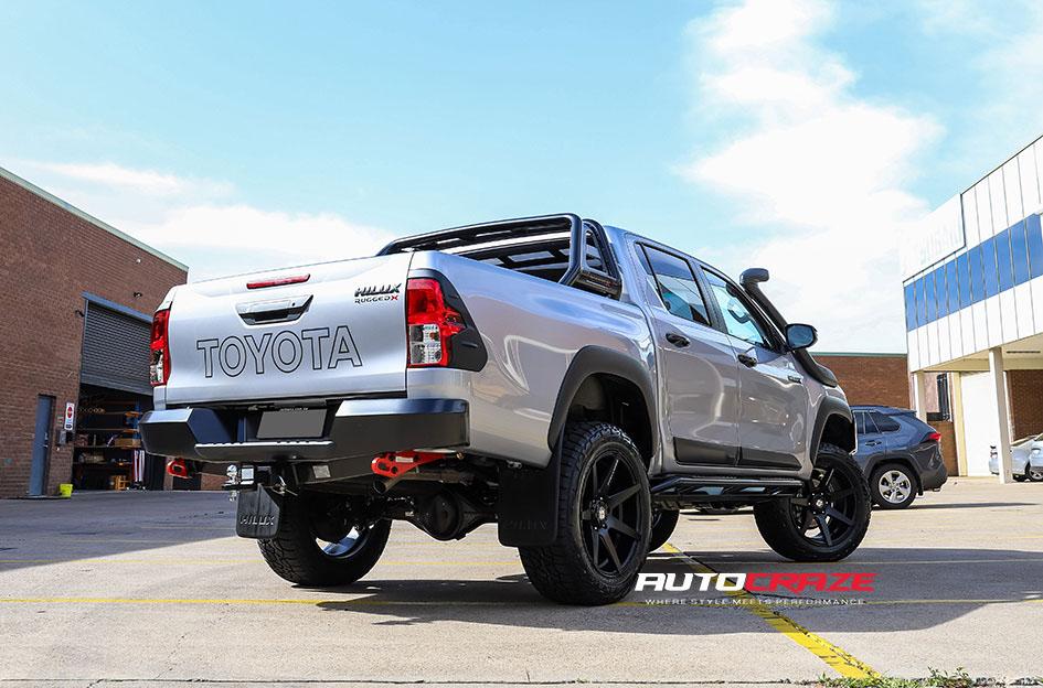 TOYOTA HILUX 4WD AVALANCHE MATTE BLACK FRONT MILLED