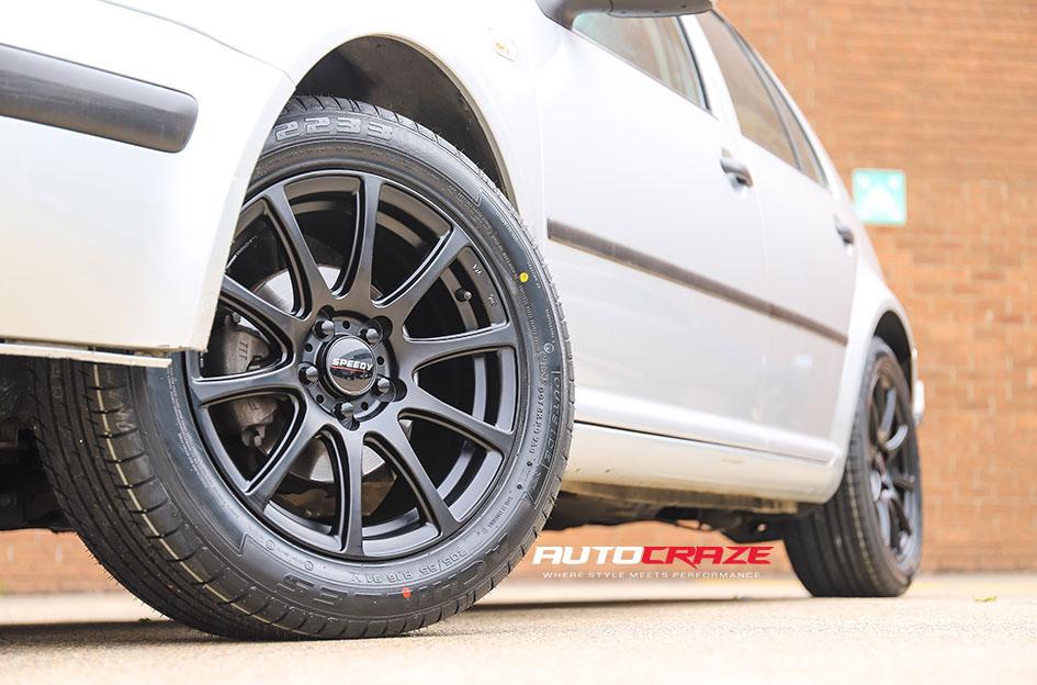 VOLKSWAGEN GOLF CARBINE SATIN BLACK