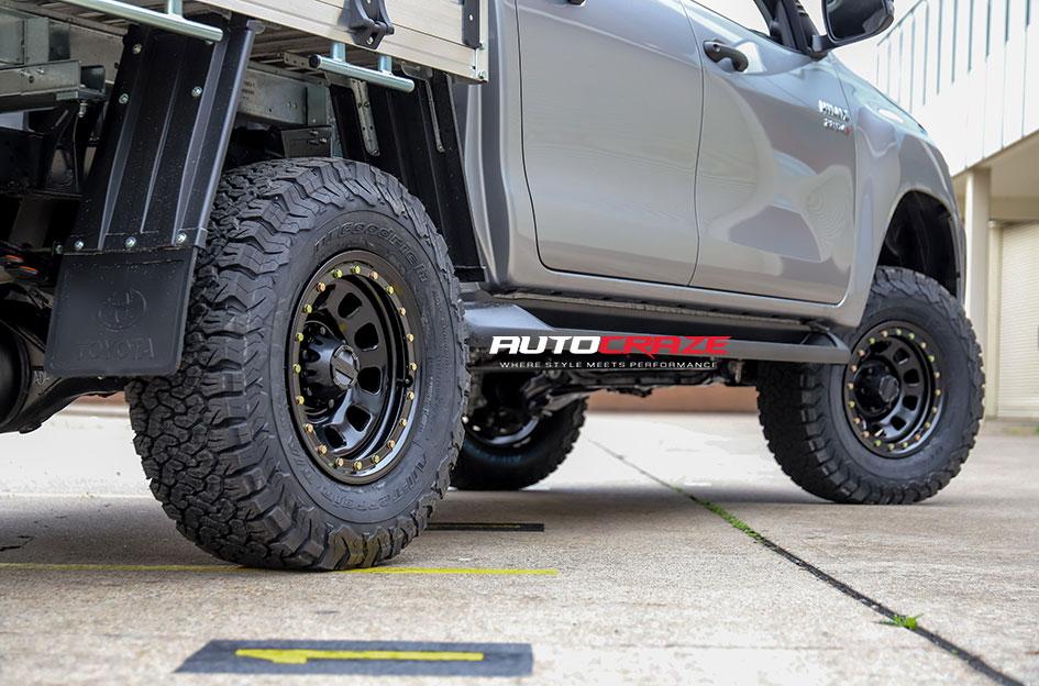 TOYOTA HILUX N80 4WD D LOCKER BLACK
