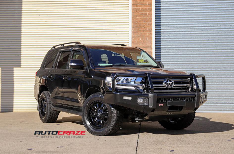 TOYOTA LANDCRUSIER SLEDGE GLOSS BLACK MILLED ACCENTS