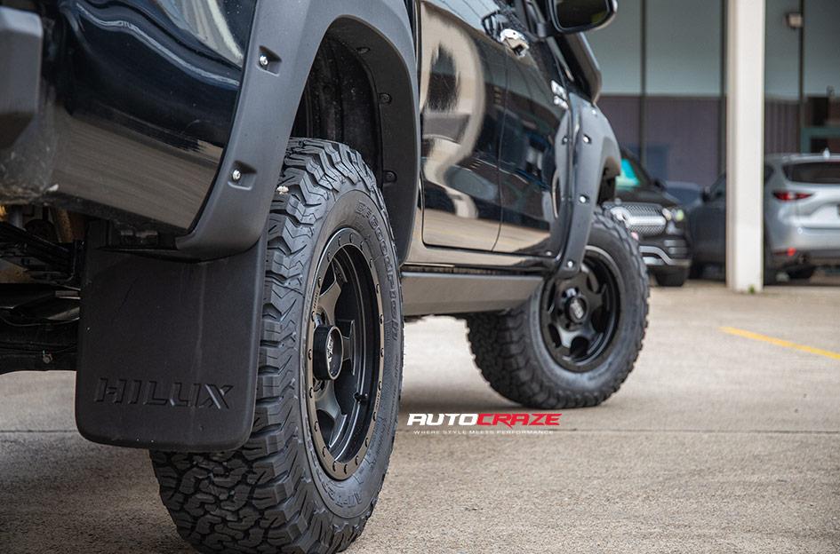 TOYOTA HILUX N80 4WD RG1 SATIN BLACK