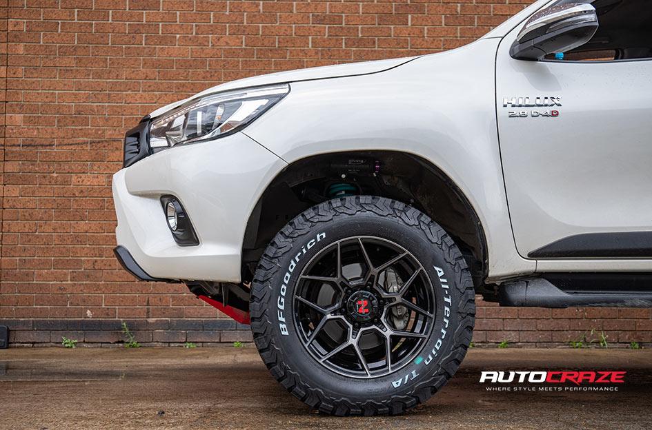 TOYOTA HILUX N80 4WD SABBATH GREY DARK TINT
