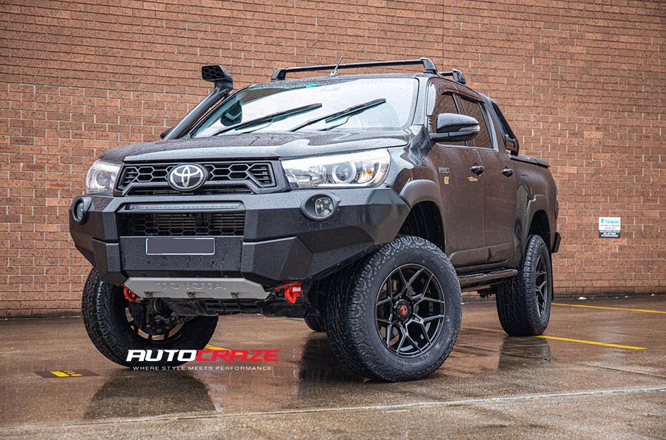 TOYOTA HILUX 4WD SABBATH HYPERBLACK