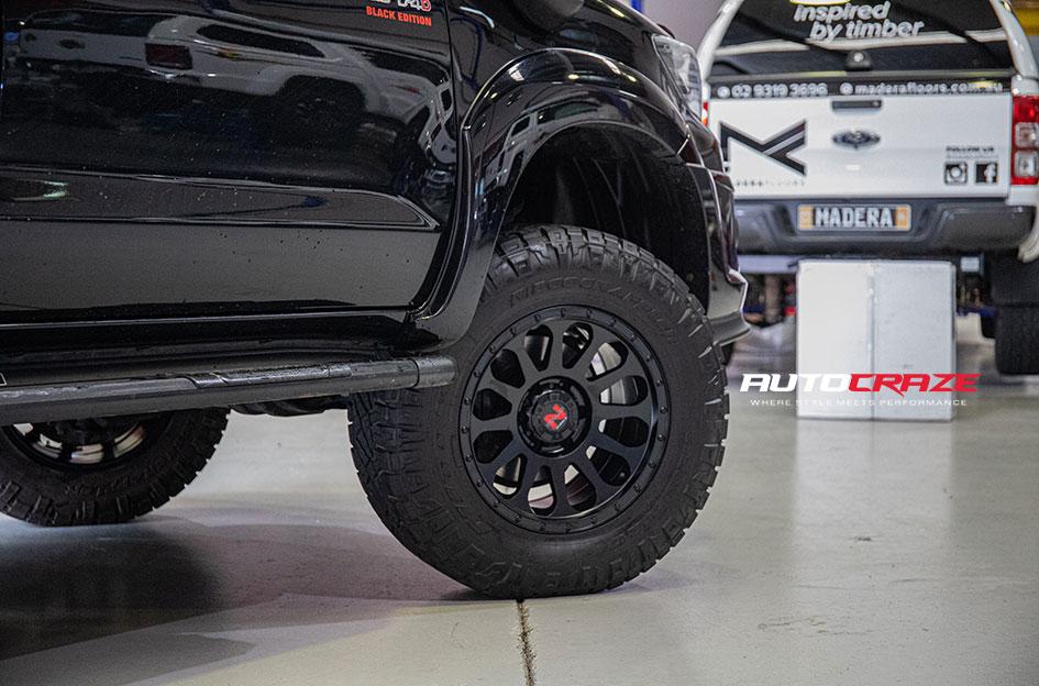 TOYOTA HILUX N70 4WD VICTIM MATTE BLACK