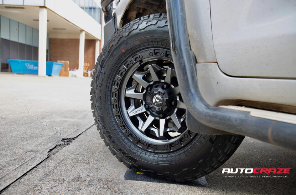 TOYOTA LANDCRUISER COVERT MATTE ANTHRACITE BLACK RING