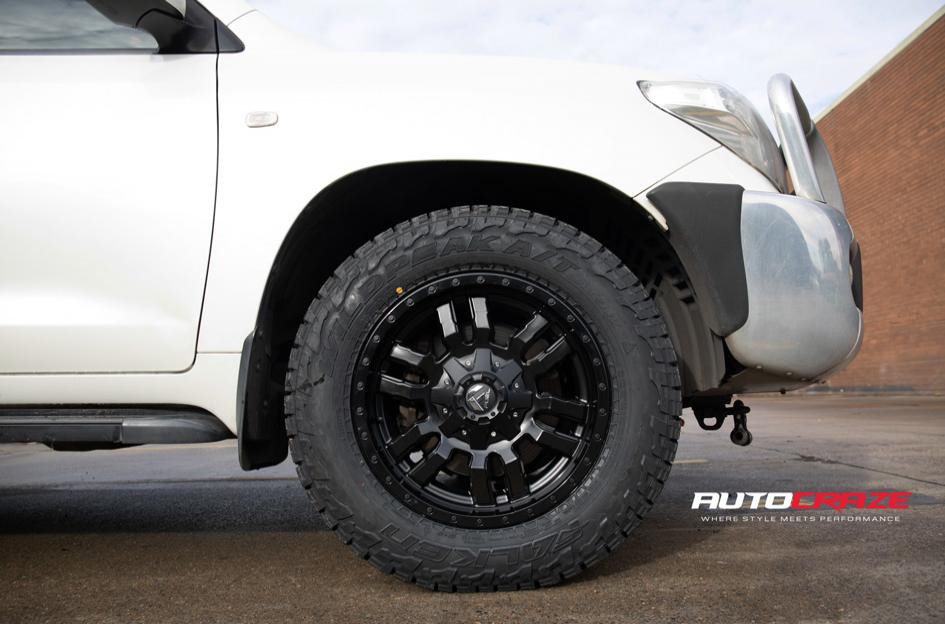 TOYOTA LANDCRUISER SLEDGE MATTE BLACK