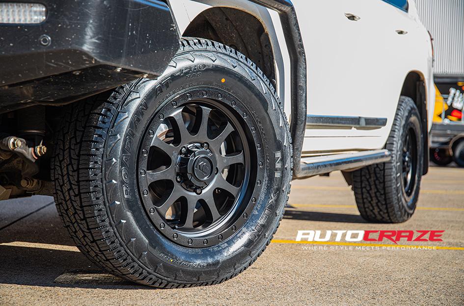 TOYOTA LANDCRUISER HURRICANE SATIN BLACK