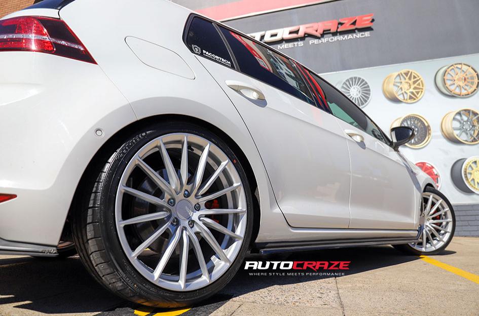 VOLKSWAGEN GOLF SF09 SILVER MACHINED
