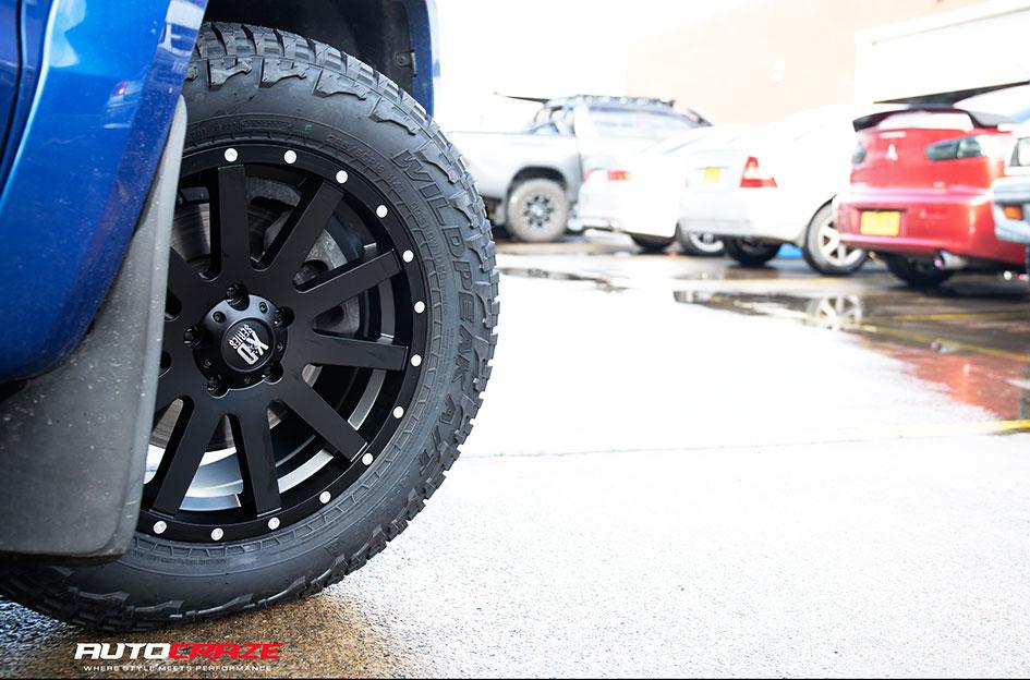 VOLKSWAGEN AMAROK HEIST SATIN BLACK