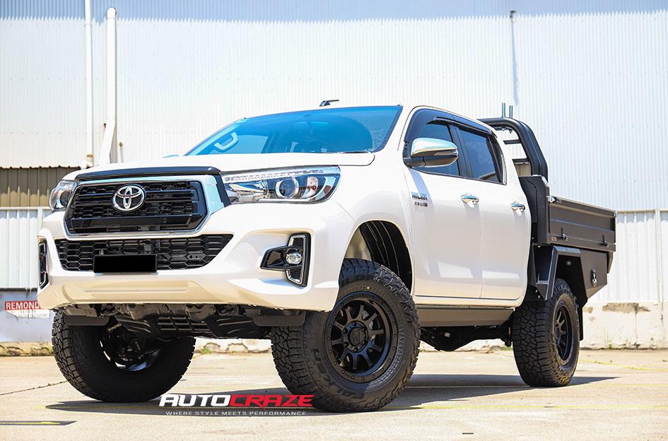 TOYOTA HILUX N80 4WD RG3 SATIN BLACK