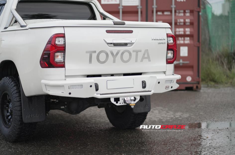 TOYOTA HILUX N80 4WD SLEDGE MATTE BLACK