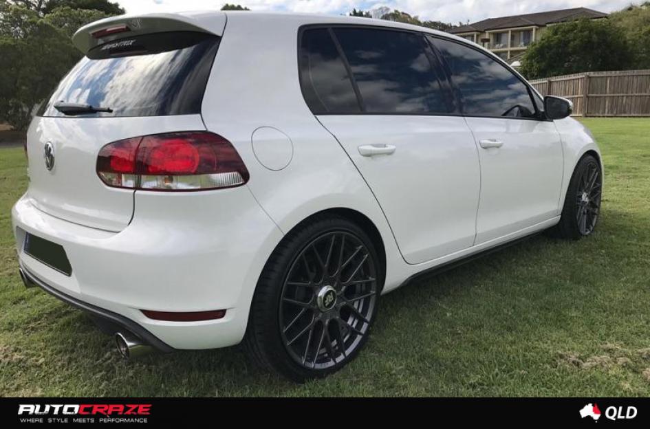 VOLKSWAGEN GOLF RSE MATTE GUN METAL