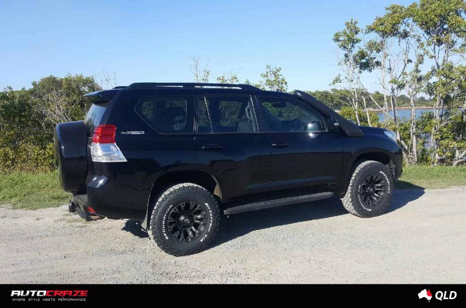 TOYOTA LANDCRUSIER VAPOR BLACK MACHINED WITH DARK TINT