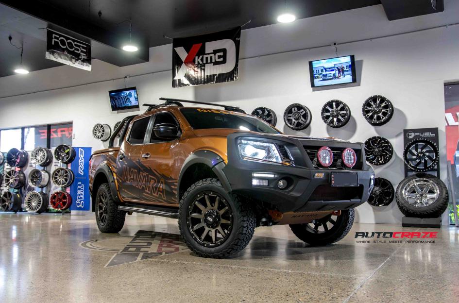 NISSAN NAVARA GD05 BRONZE DARK TINT WITH MATTE BLACK