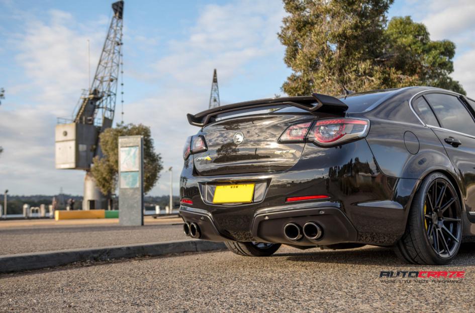 HOLDEN-COMMODORE-SF04-MATTE-BLACK-3