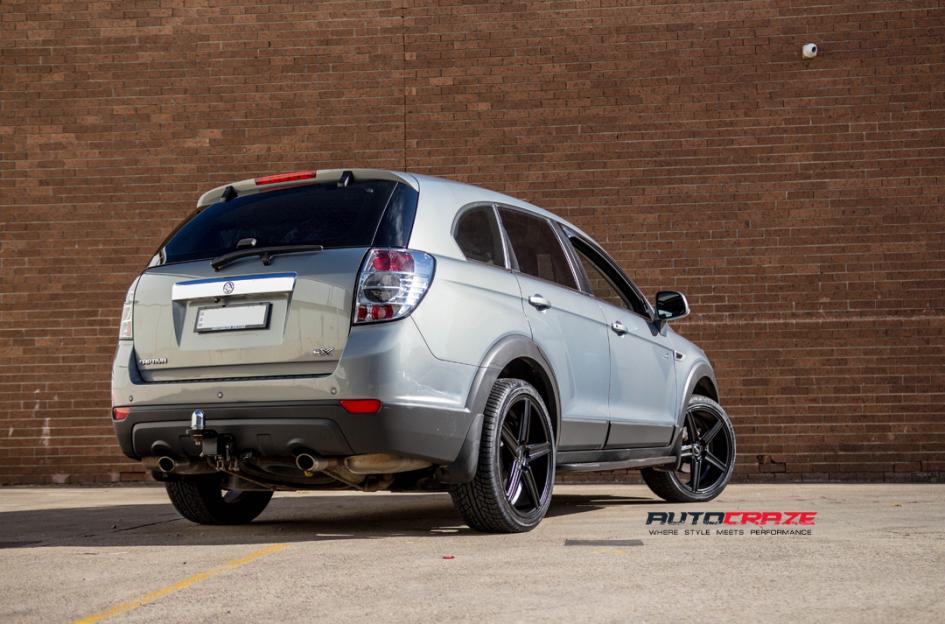 HOLDEN CAPTIVA ASSAULT SATIN BLACK
