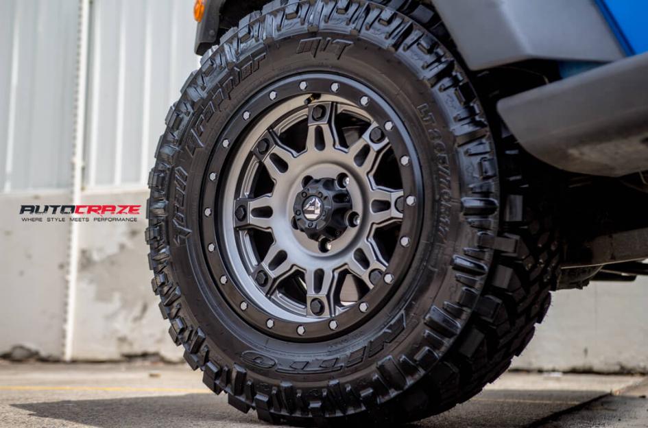 JEEP WRANGLER HOSTAGE III MATTE ANTHRACITE WITH BLACK RING