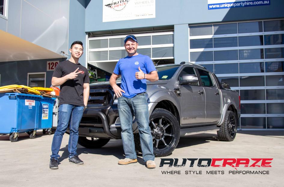 FORD RANGER COUPLER BLACK MACHINED WITH DARK TINT 4