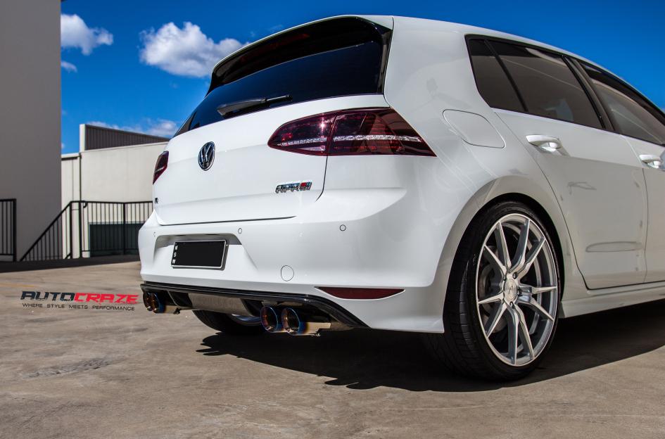 VOLKSWAGEN GOLF SF06 SILVER MACHINED FACE