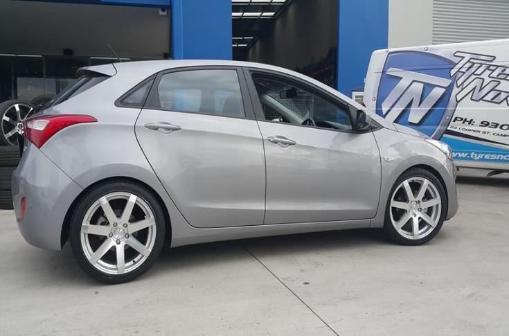 HYUNDAI I30 GRANGE SILVER MACHINED FACE