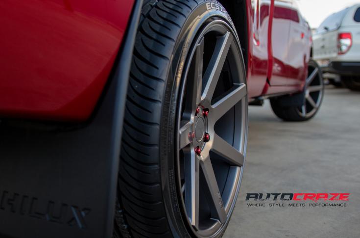 TOYOTA-HILUX-4WD-VERONA-MATTE-GUN-METAL