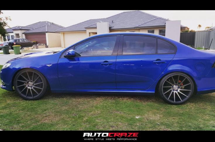 FORD-FALCON-SURGE-MATTE-BLACK-TINTED-FACE