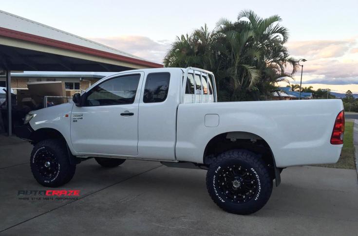 TOYOTA HILUX N70 4WD HOSS XD GLOSS BLACK
