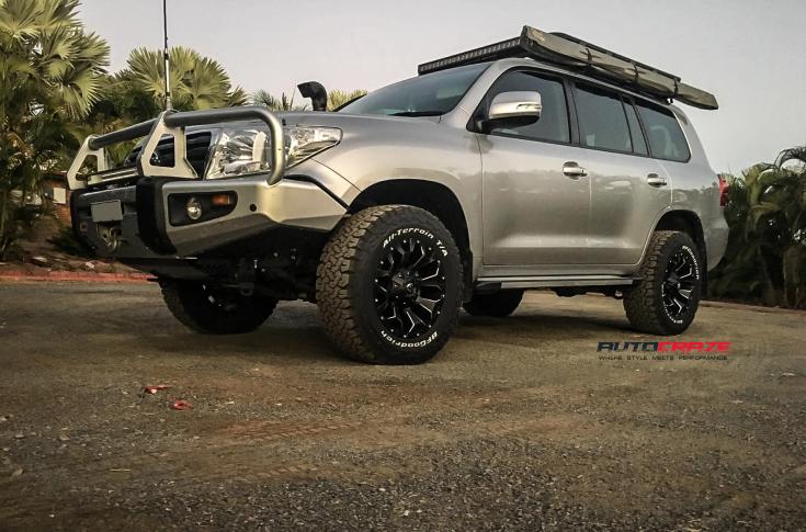 TOYOTA LANDCRUSIER ASSAULT GLOSS BLACK MILLED ACCENTS