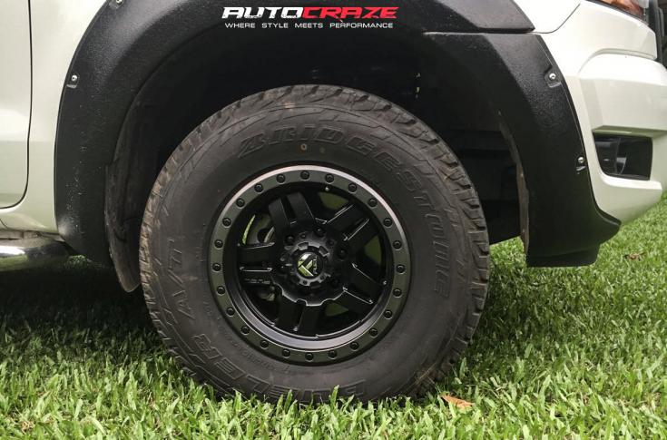 FORD RANGER ANZA MATTE BLACK WITH ANTHRACITE RING